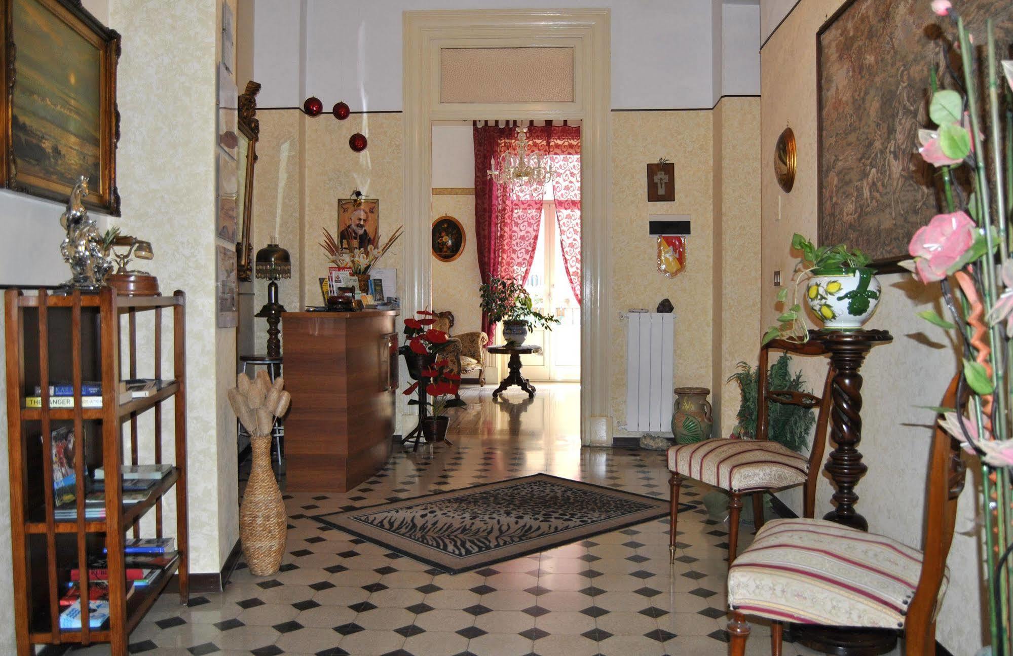 Bed And Breakfast D'Angelo Palermo Exterior photo